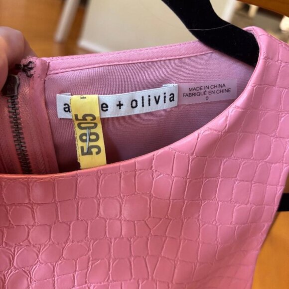 alice & olivia AMAL VEGAN CROC BOXY TANK (Size 0) - Picture 5 of 7